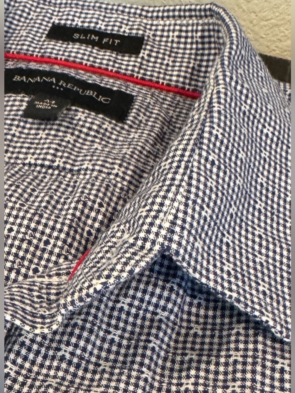 Men’s Short-Sleeve Blue Button-Down Shirt slim fit untucked medium preppy